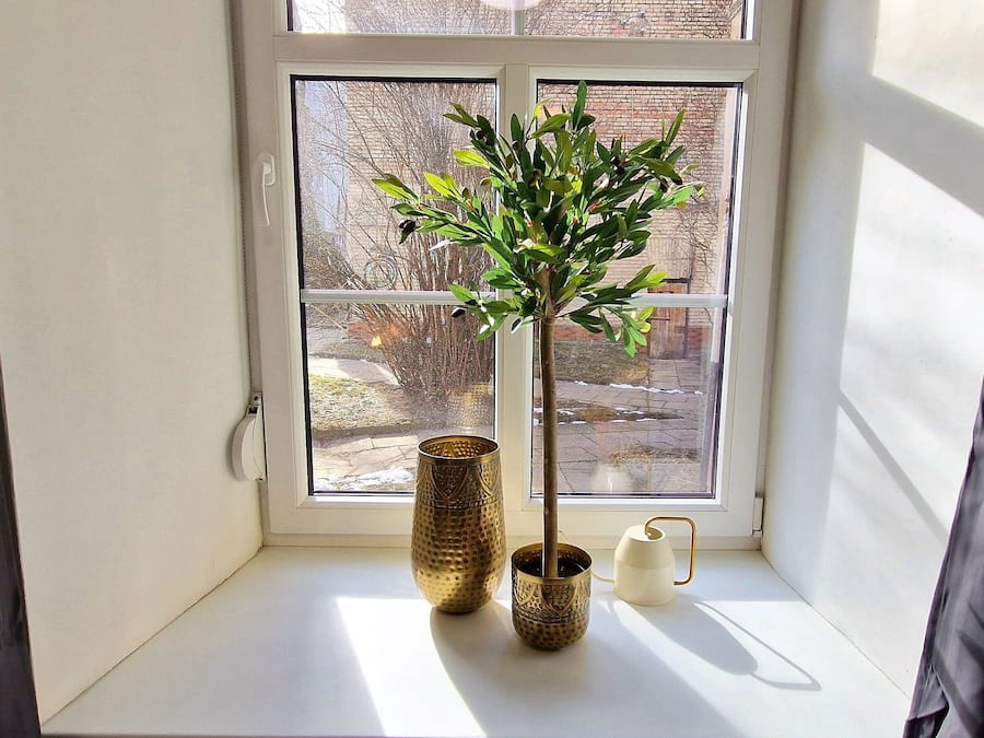 Romantic Apartment | Private kitchen | Full-sized fridge, microwave, coffee/tea maker, electric kettle