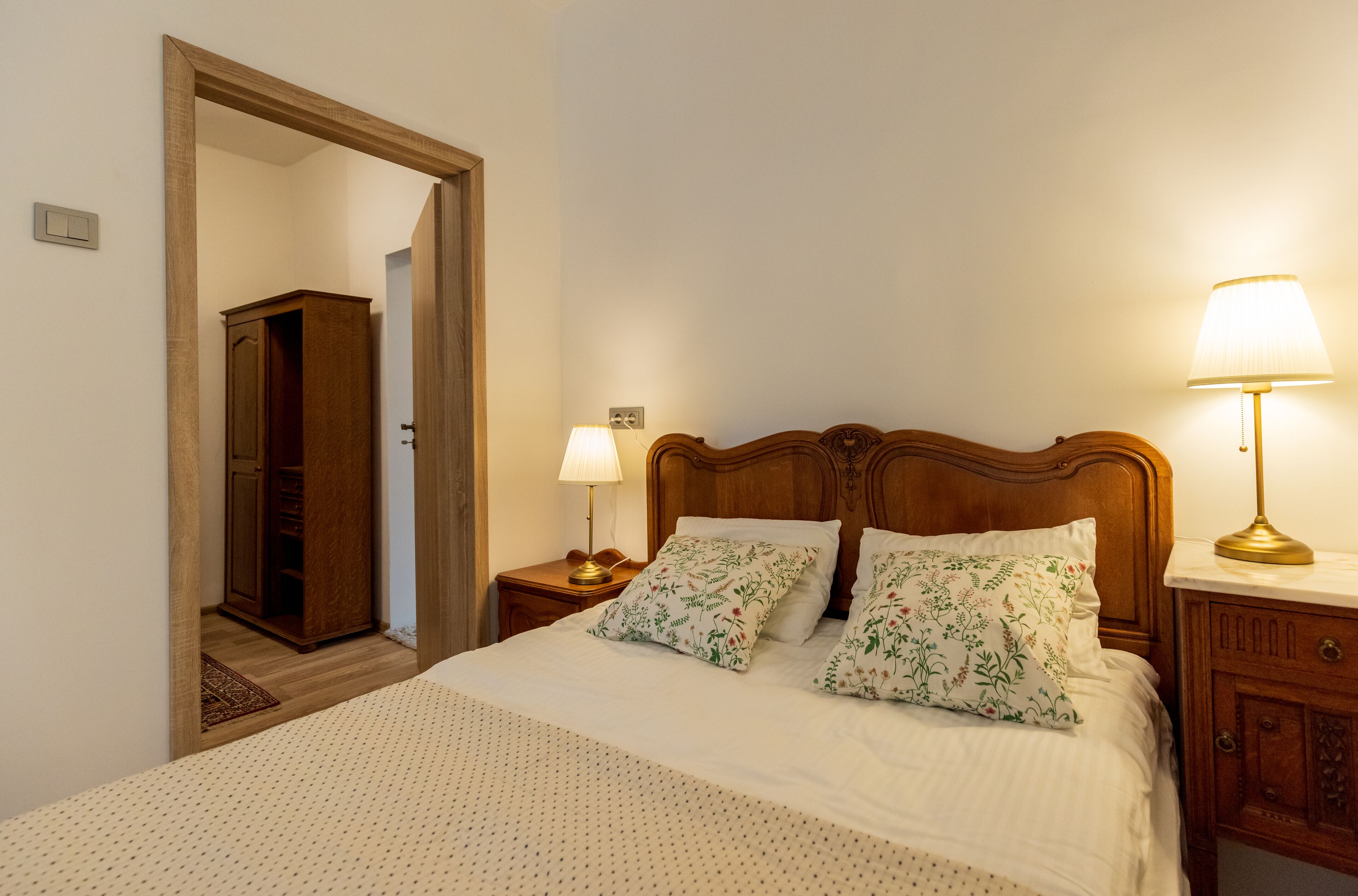 로맨틱 아파트 | 1 개의 침실, 각각 다른 스타일의 인테리어, 각각 다르게 가구 비치, 무료 WiFi