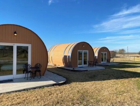 Exterior - Riesling Cabin (Seguin)