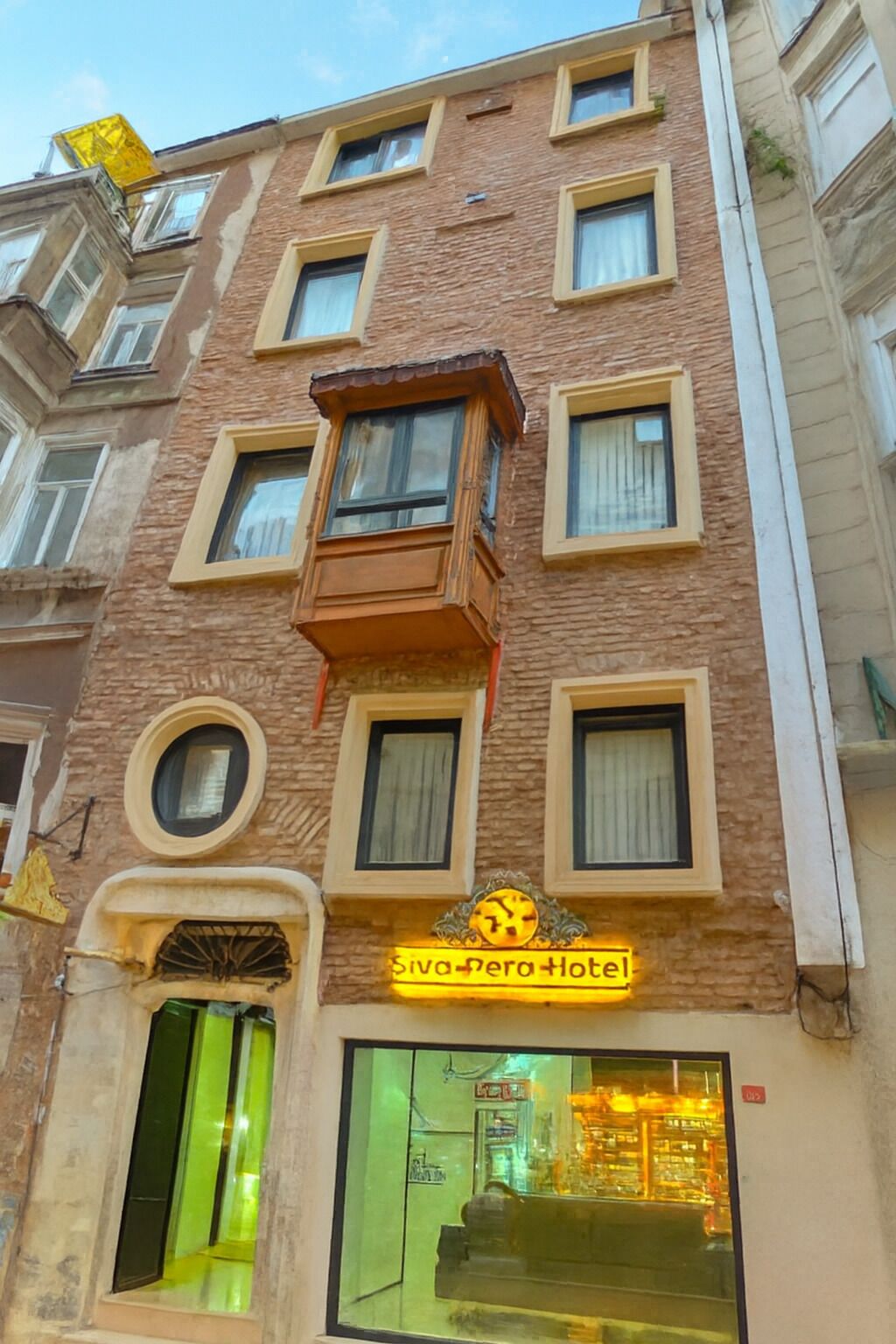 تفاصيل الفندق من الخارج