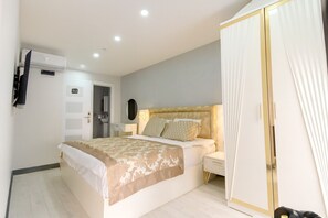 Egyptian cotton sheets, premium bedding, down duvets, free minibar - Şiva Pera Hotel and Spa (Istanbul)
