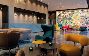 Lobby - Hotel Motel One Leipzig-post (Leipzig)