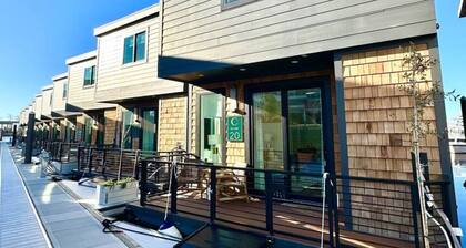 Escape @ The Cove Riverwalk Villas