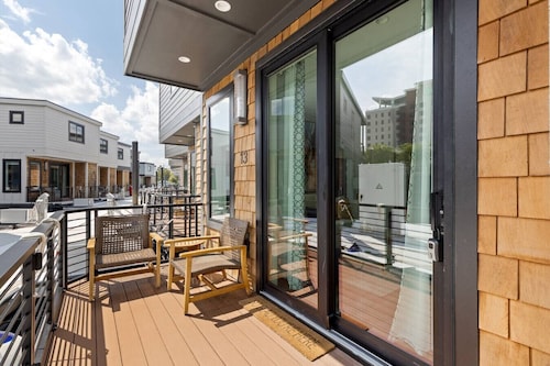 Escape @ The Cove Riverwalk Villas