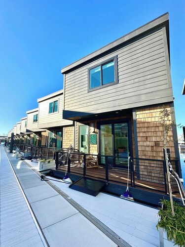 Escape @ The Cove Riverwalk Villas