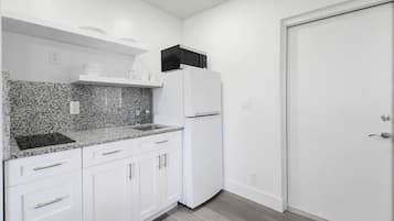 Microwave, oven, coffee/tea maker, toaster