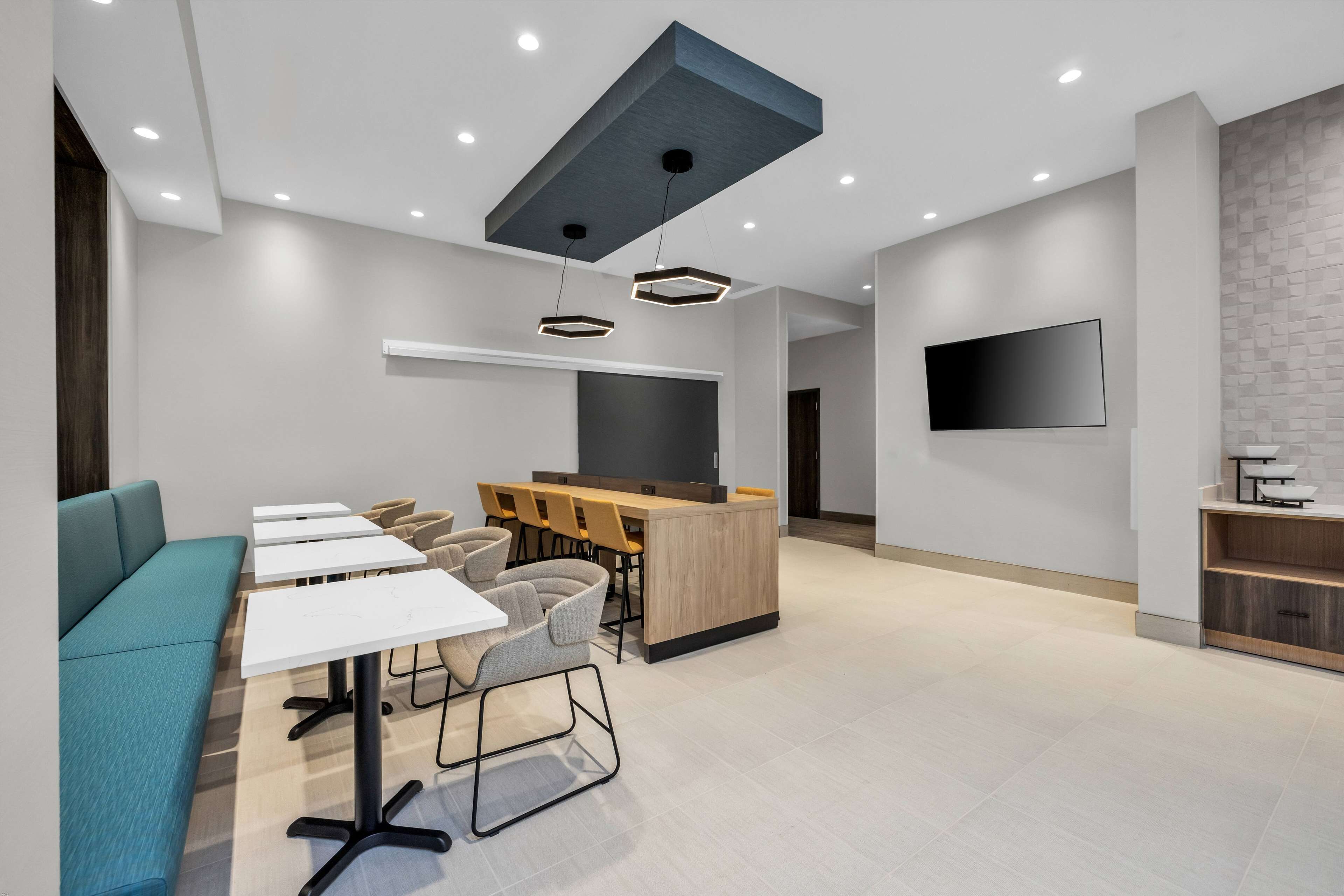 含每日全套早餐