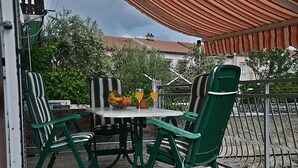 Apartment (One Bedroom Apartment with Terrace) | Exterior - Apartment Lucia (Omisalj)