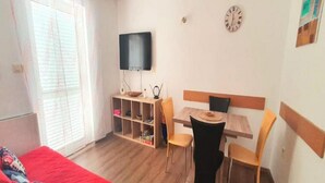Apartment (One Bedroom Apartment with Terrace) | Interior - Apartment Lucia (Omisalj)