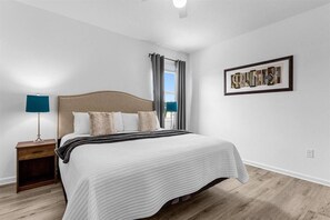 7 bedrooms, travel cot, WiFi, bed sheets