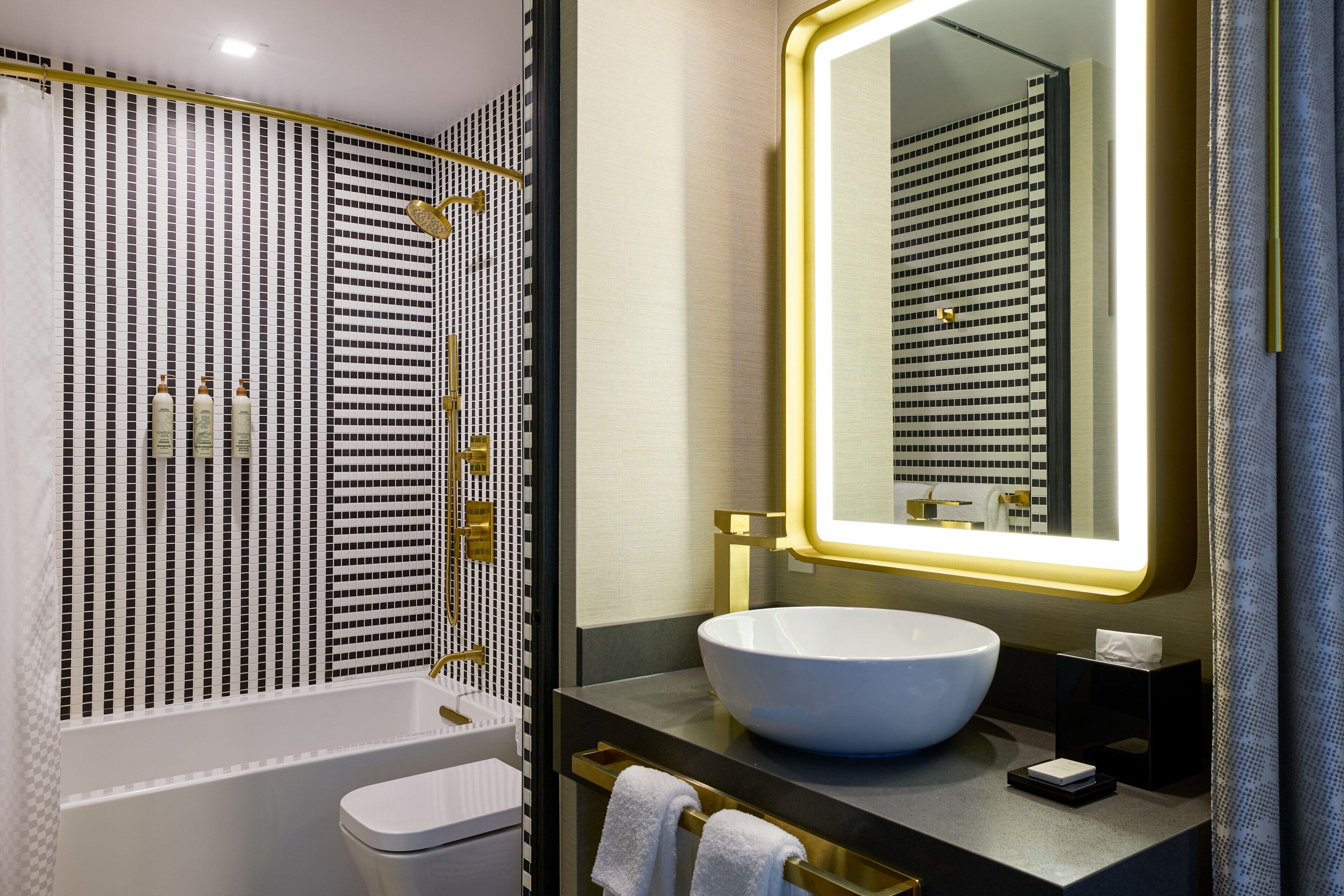 Photo - Renaissance New York Harlem Hotel