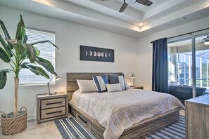 4 chambres, fer et planche à repasser, lit de bébé portatif