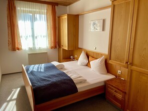 Coffres-forts dans les chambres, rideaux occultants, Wi-Fi gratuit