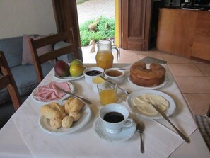 Dining - Pousada do Canto (Rio Acima)