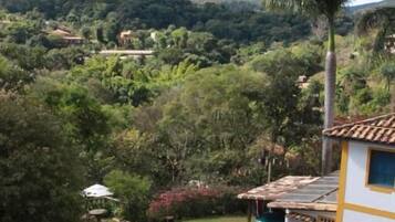 2 piscinas externas, guarda-sóis, espreguiçadeiras