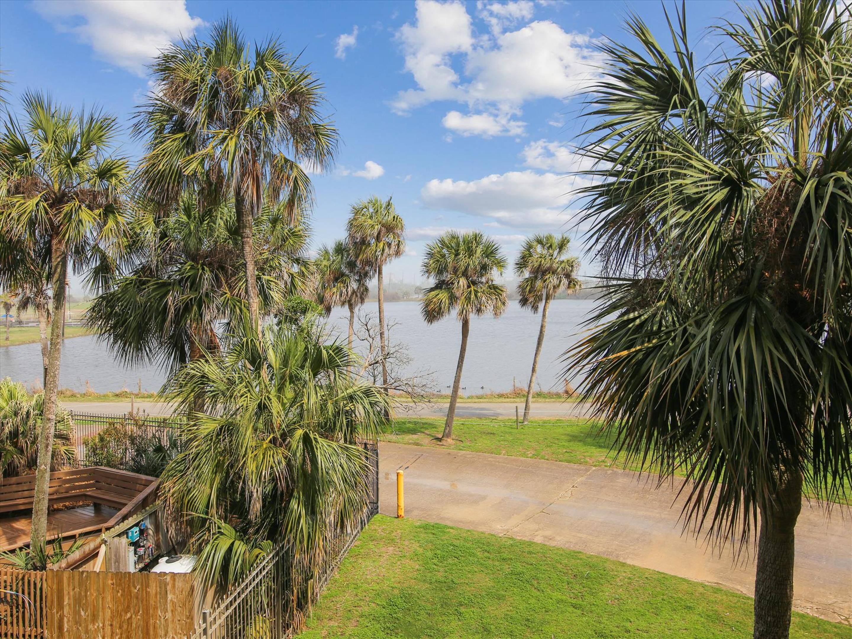 Gulf Life | Pet Friendly, Charming Condo!