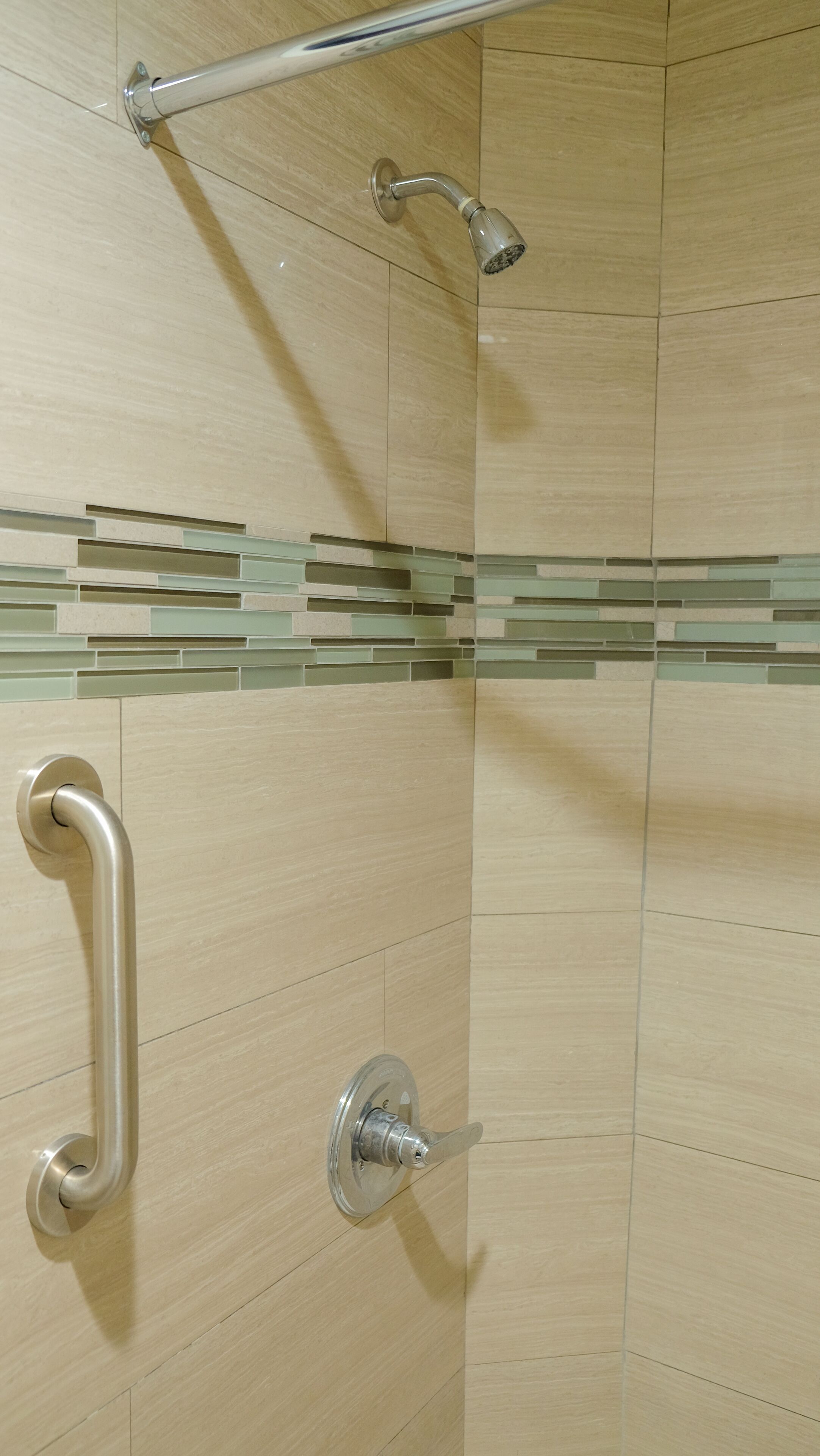 Set di cortesia gratuito, asciugamani, sapone, carta igienica