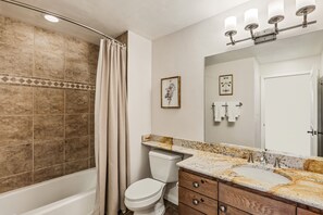 ヘアドライヤー、タオル