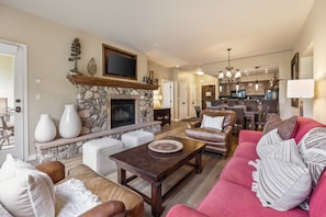 智能電視、壁爐、打印機