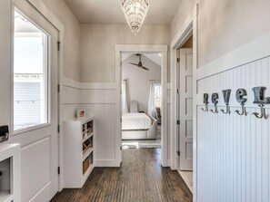 4 Schlafzimmer, Schreibtisch, WLAN, Bettwäsche