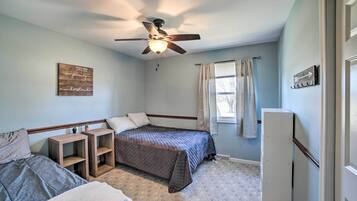 3 Schlafzimmer, Schreibtisch, Bügeleisen/Bügelbrett, WLAN