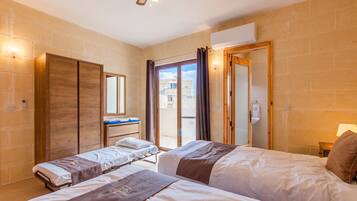 Standard House, 4 Bedrooms, Refrigerator & Microwave (Nadurija, So Nice Gozitan Villa +) | 4 bedrooms, bed sheets