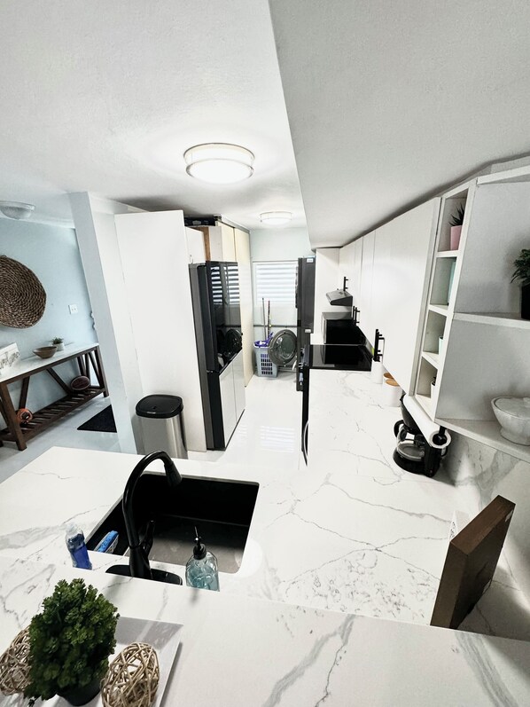 Fridge, microwave, oven, stovetop