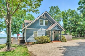 Exterior - The Grandview Lodge, Oasis at Smith Mountain Lake! (Huddleston)