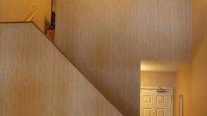 Interior - Family Suite - 2 Double Bed and 1 King Bed (Fernie)