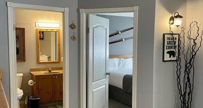 Condo 2 Bedroom 2 Bathroom-NO PETS