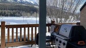 Property grounds - Deluxe 3 Bedroom Condo 2 Bath- NO PETS (Fernie)