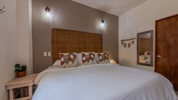 Shared Dormitory | In-room safe, WiFi (free)