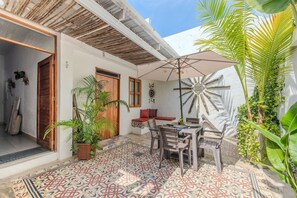 Outdoor dining - Casa Moraira (Cartagena)