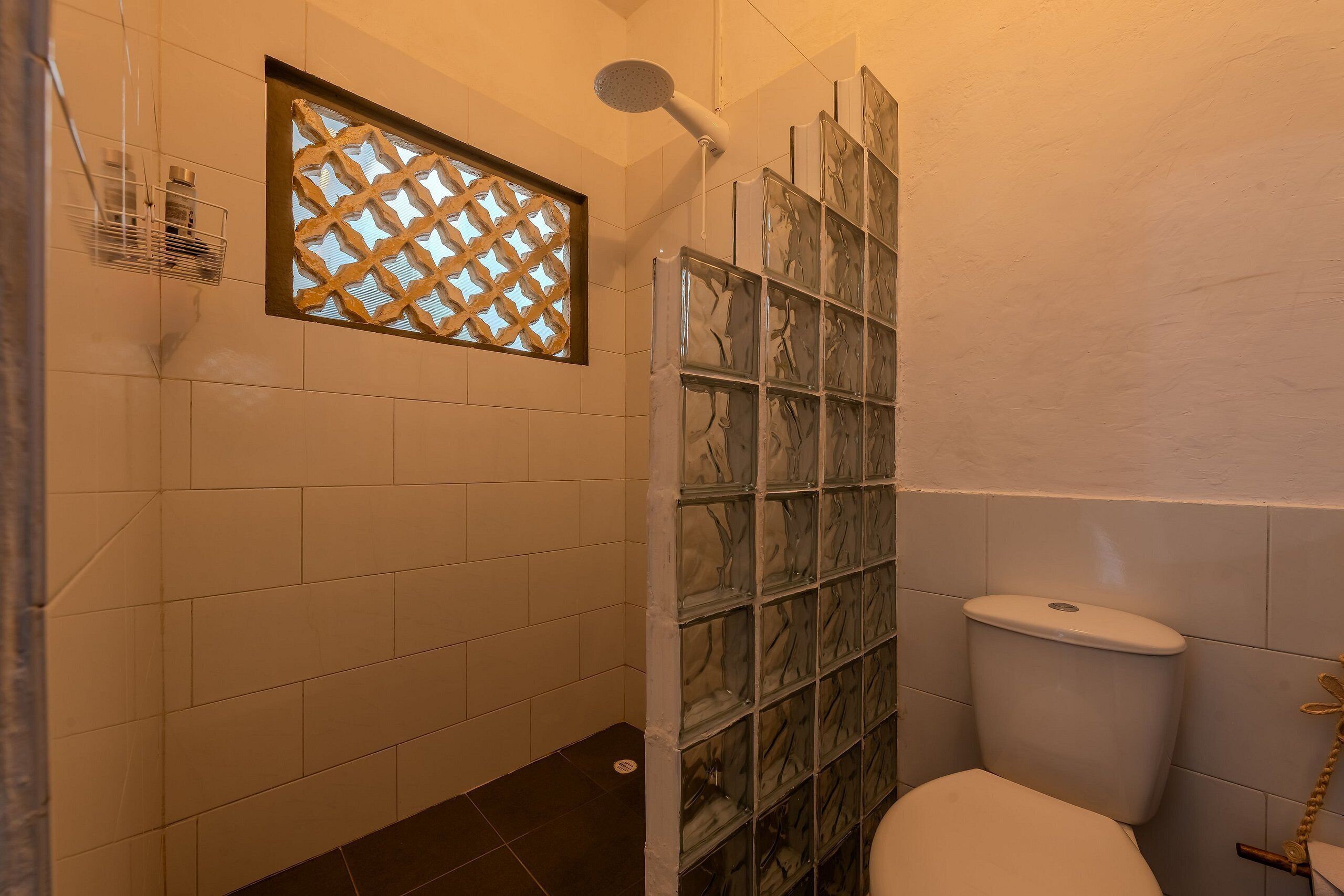 Dormitorio compartido | Baño