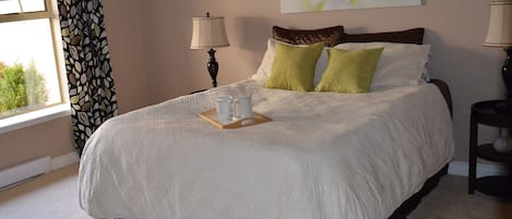 3 bedrooms, iron/ironing board, bed sheets