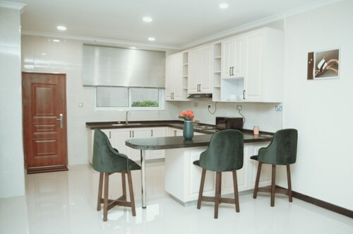 Sunrise Fully Furnished Apartments