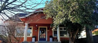 Charming, Private, Detached Studio!