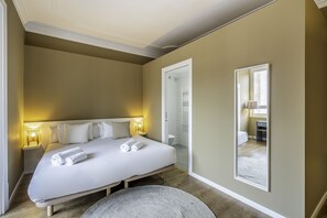 4 chambres, fer et planche à repasser, Wi-Fi gratuit, draps fournis