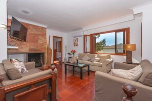 TV - Villa Francesca for 8 people  in Manresa in Alcudia near the Beach (Alcúdia)