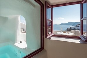 屋内スパ浴槽