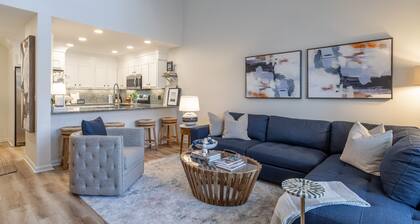 Luxurious Living, Fully Renovated w/ Amenities