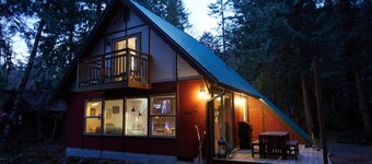 Welcoming cabin in Mt. Hood Corridor