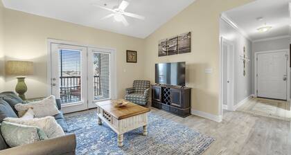 Spacious Condo minutes from the Beach and Foley Outlets