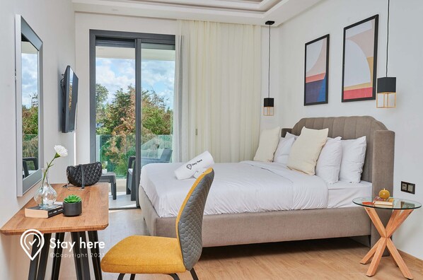 3 bedrooms, laptop workspace, free cots/infant beds, free WiFi