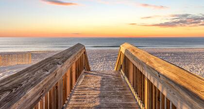 Kid Friendly! 300 Steps to beach! 2 Pools, King Beds, Large Luxury home