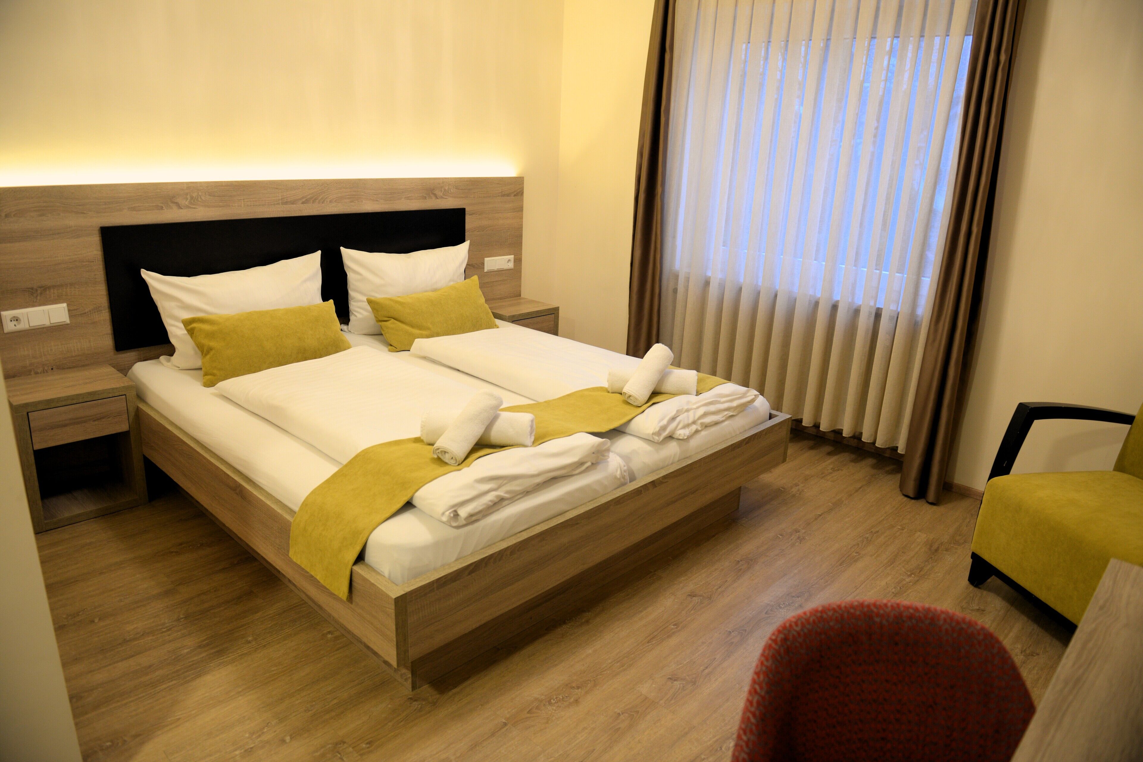 Classic Double Room, 1 Bedroom | Desk, soundproofing, free WiFi, bed sheets