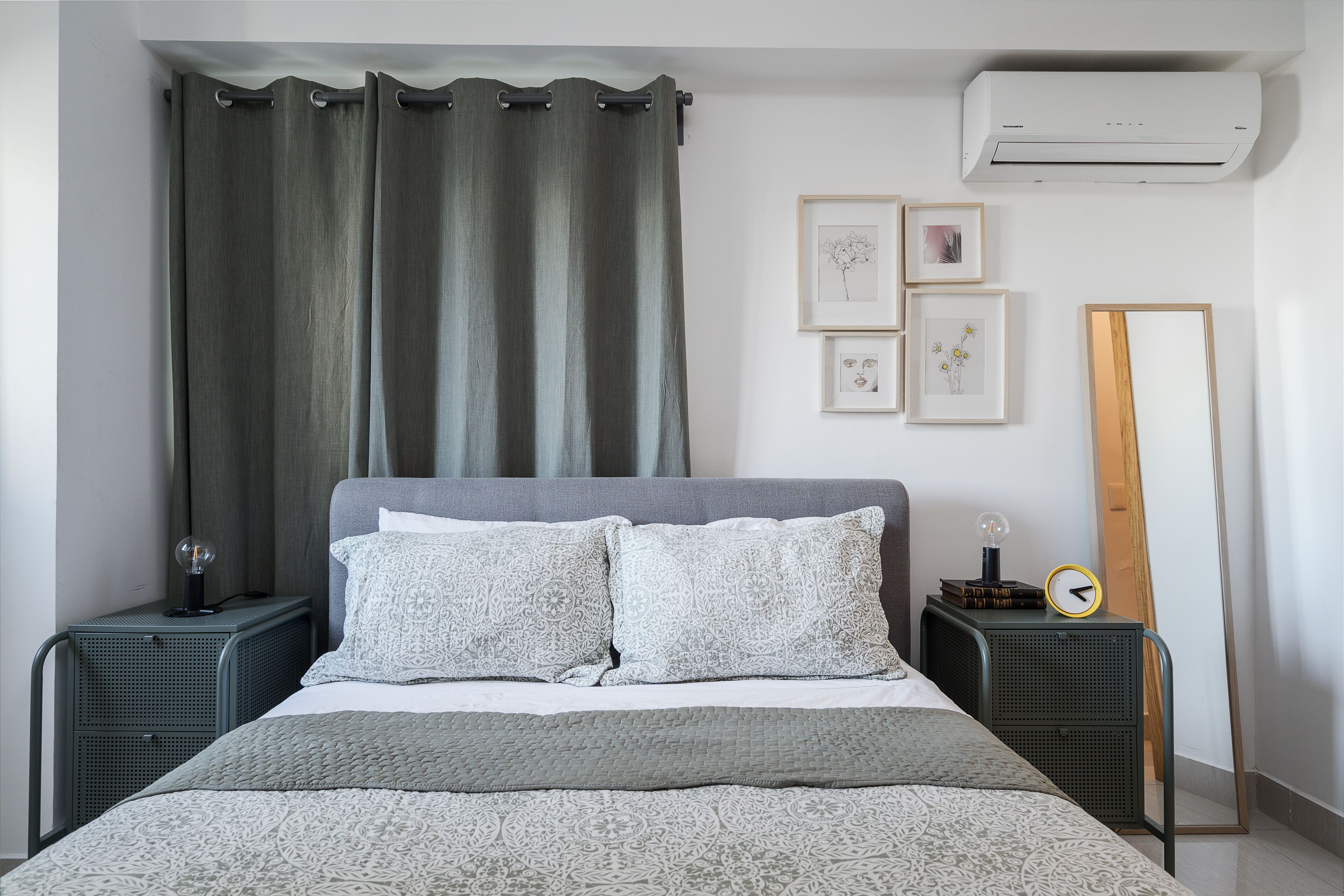 1 habitación, escritorio, tabla de planchar con plancha y wifi 