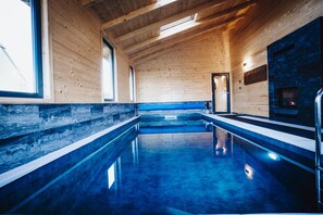 Innenpool, beheizter Pool