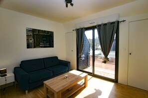 TV, foosball, table tennis, books