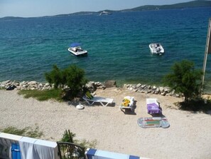 Property grounds - Veseli- two bedroom apartment with balcony-by the sea (Bibinje)